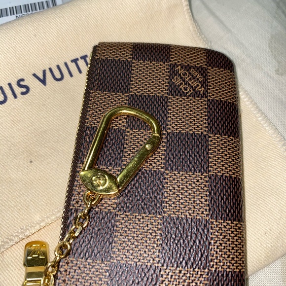 Louis Vuitton Key Pouch - Picture 3 of 5